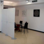 Stellwände für Großraumbüros, Büro Trenwnand, Raumteiler Sichtschutz Büro Trennwand freistehend, Acrylglas lichtdurchlässig