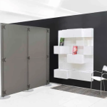 Mobile Bürotrennwand kaufen Acrylglas grau, lichtdurchlässig, freistehend, Raumteiler Sichtschutz