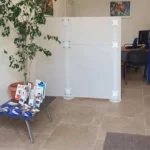 Freistehende Trennwand Büro, Raumteiler Schreibtisch, Sichtschutz Trennwand Acrylglas, mobil