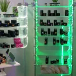 Ladeneinrichtung Acrylglas Schaufenster Präsentation, Warenpräsentation