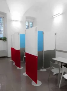Trennwand Fotoautomaten, Kundenzentrum im Büro, Amt, Gemeinde, Stadt, Nischenlösung für Paßbildautomaten, Selbstbedienungsterminal