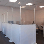 Freistehender Raumteiler Trennwand Büro, mobile Stellwand Acrylglas