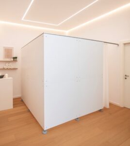 Behandlungskabine Kosmetik Studio - Praxis, blickdicht weiss